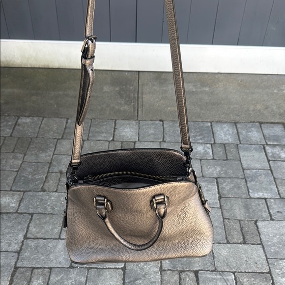 Tory Burch Black Leather”The Robinson Metallic Open Dome Satchel” - Picture 15 of 16